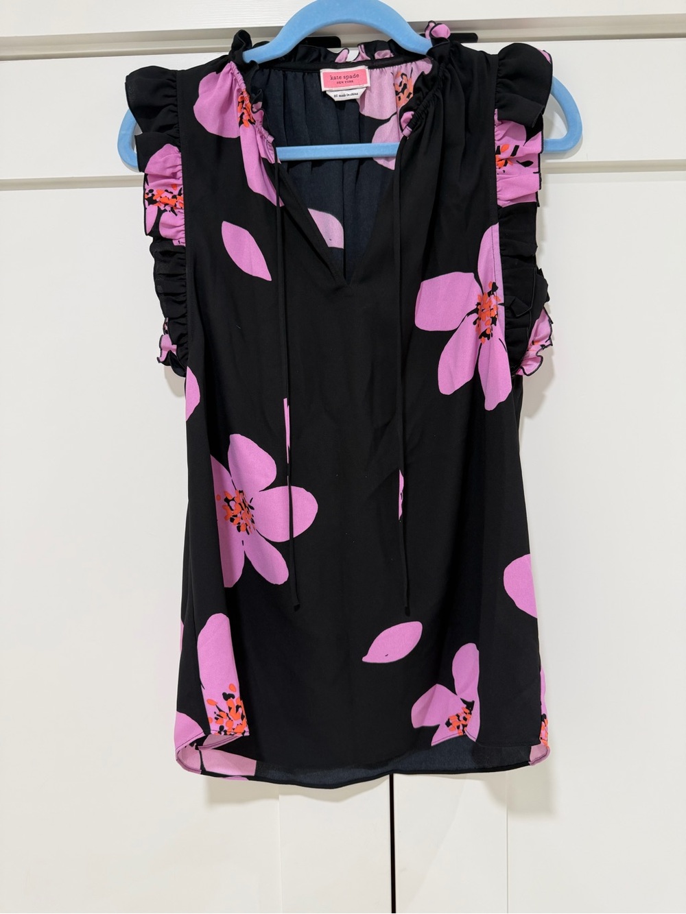 Kate Spade New York Floral Ruffle Sleeve Tie Neck Blouse XS Black Pink - Picture 2 of 9